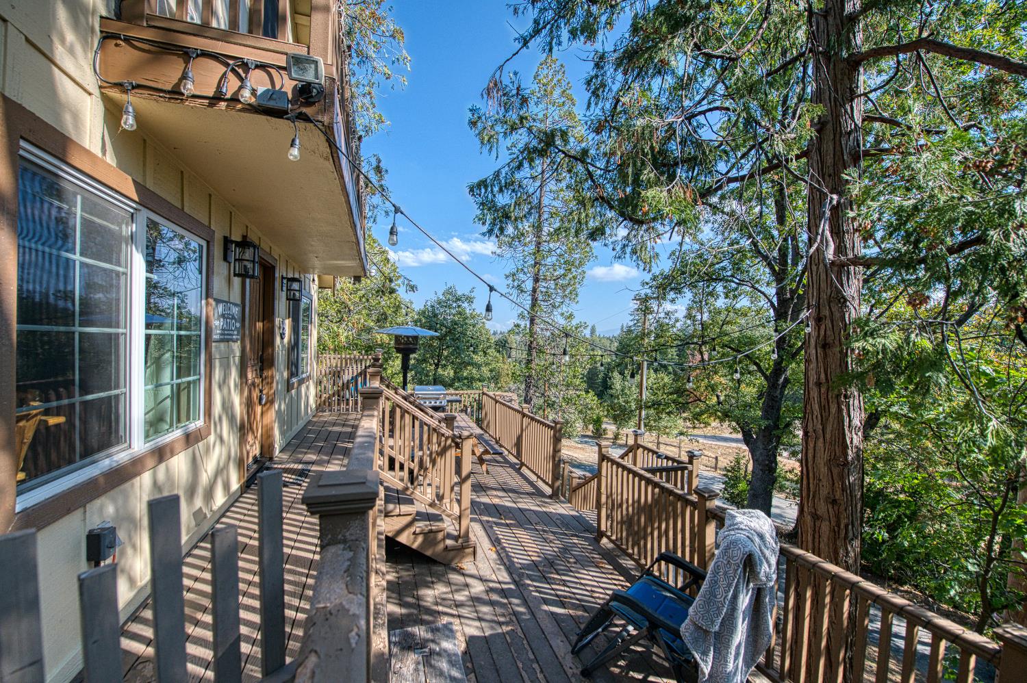 41436 Meadow Ln, Auberry, CA 93602