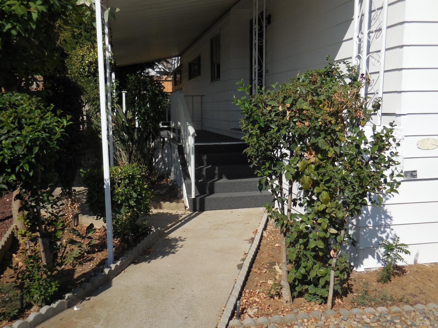 221 W Herndon Ave #49, Pinedale, CA 93650