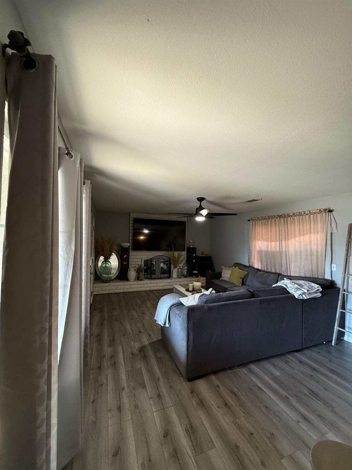 1023 Aram Ave, Madera, CA 93637