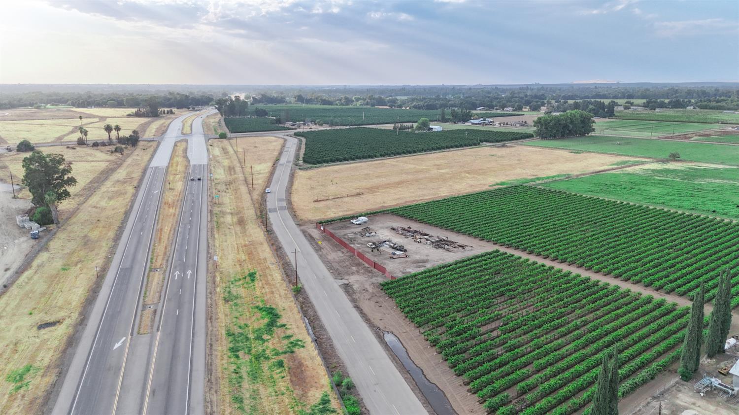 19196 King Canyan Road E, Sanger, CA 93657