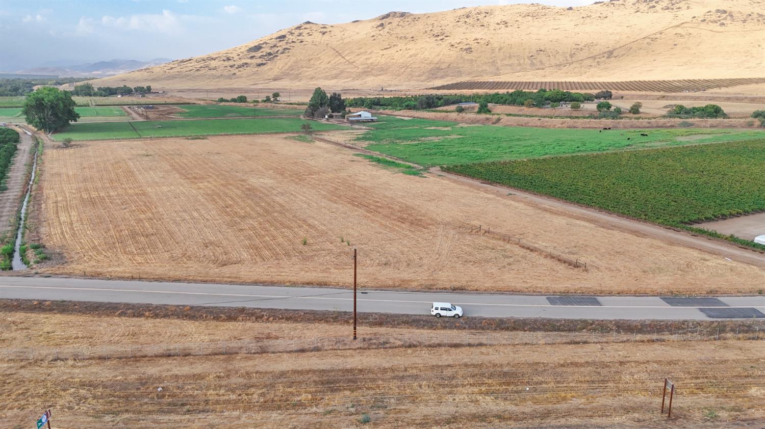 19196 King Canyan Road E, Sanger, CA 93657