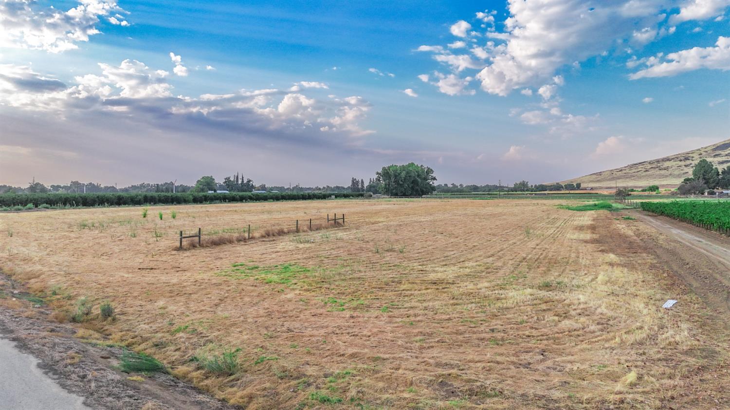 19196 King Canyan Road E, Sanger, CA 93657