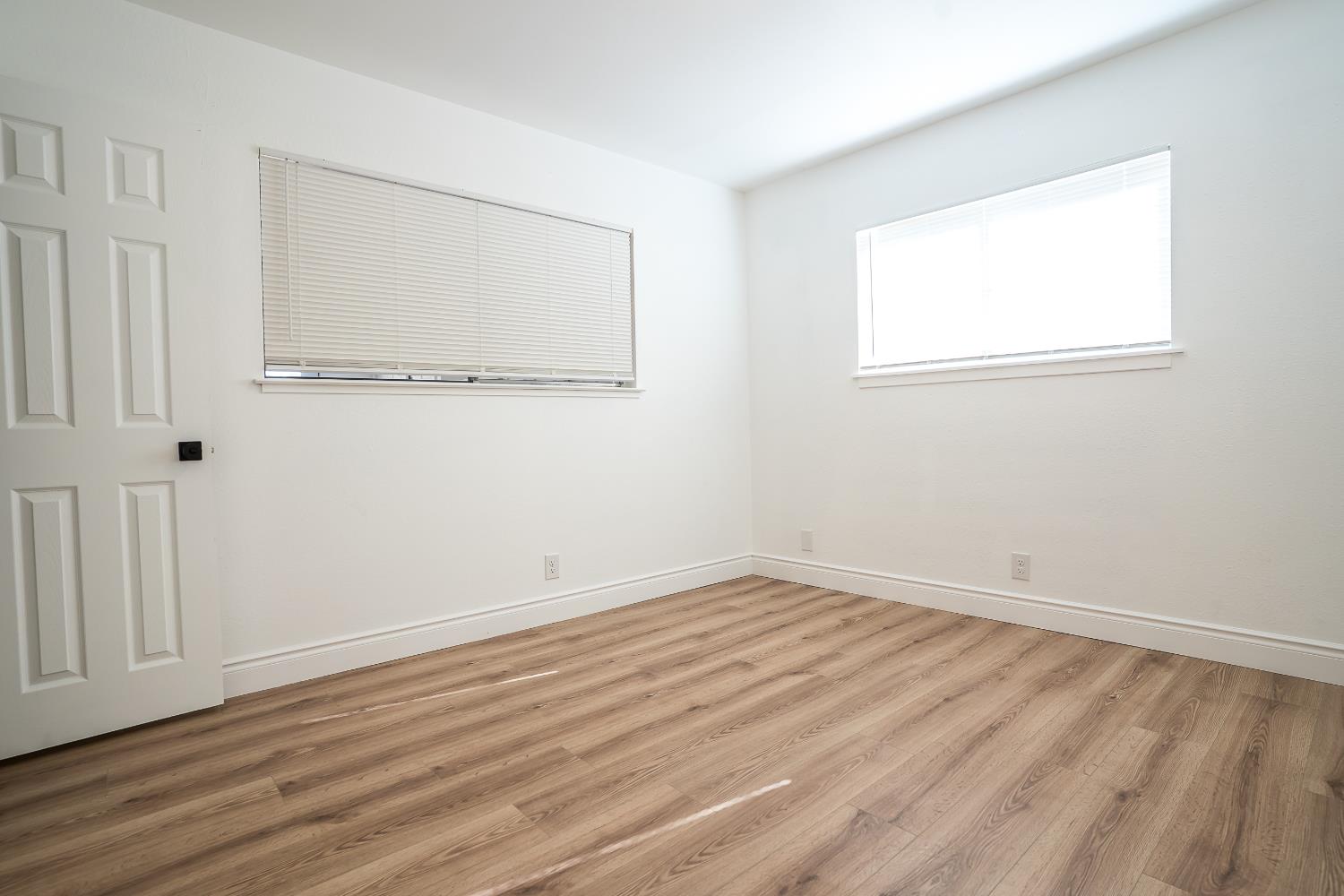 85 Acacia Dr, Sanger, CA 93657