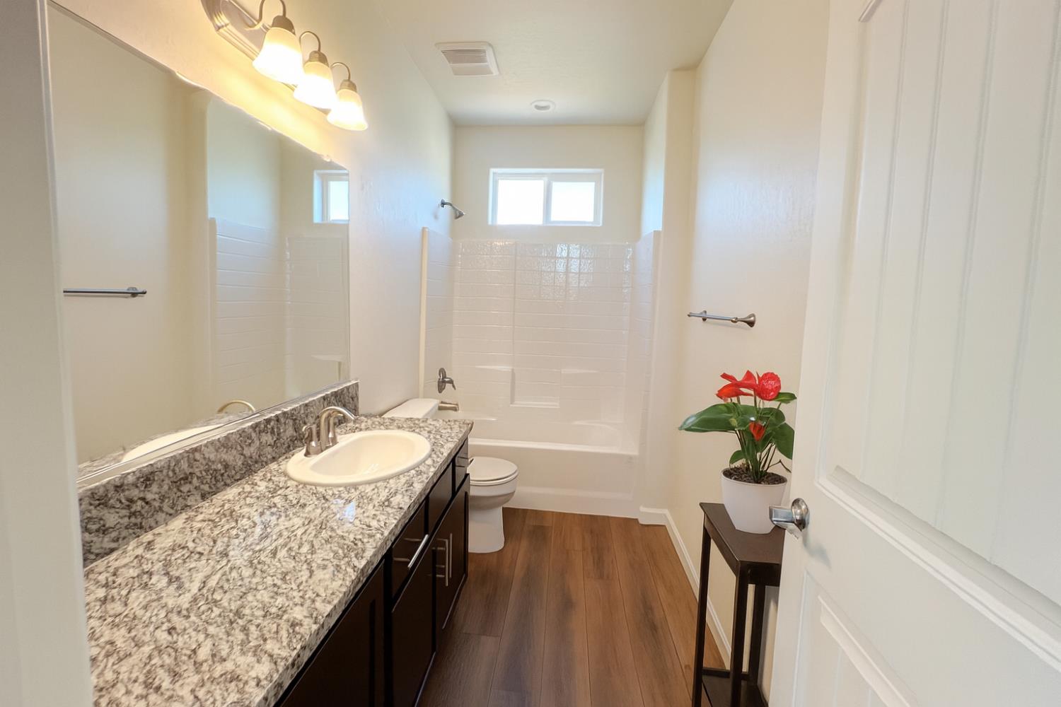 1473 Concord Way #LT 41, Dinuba, CA 93618