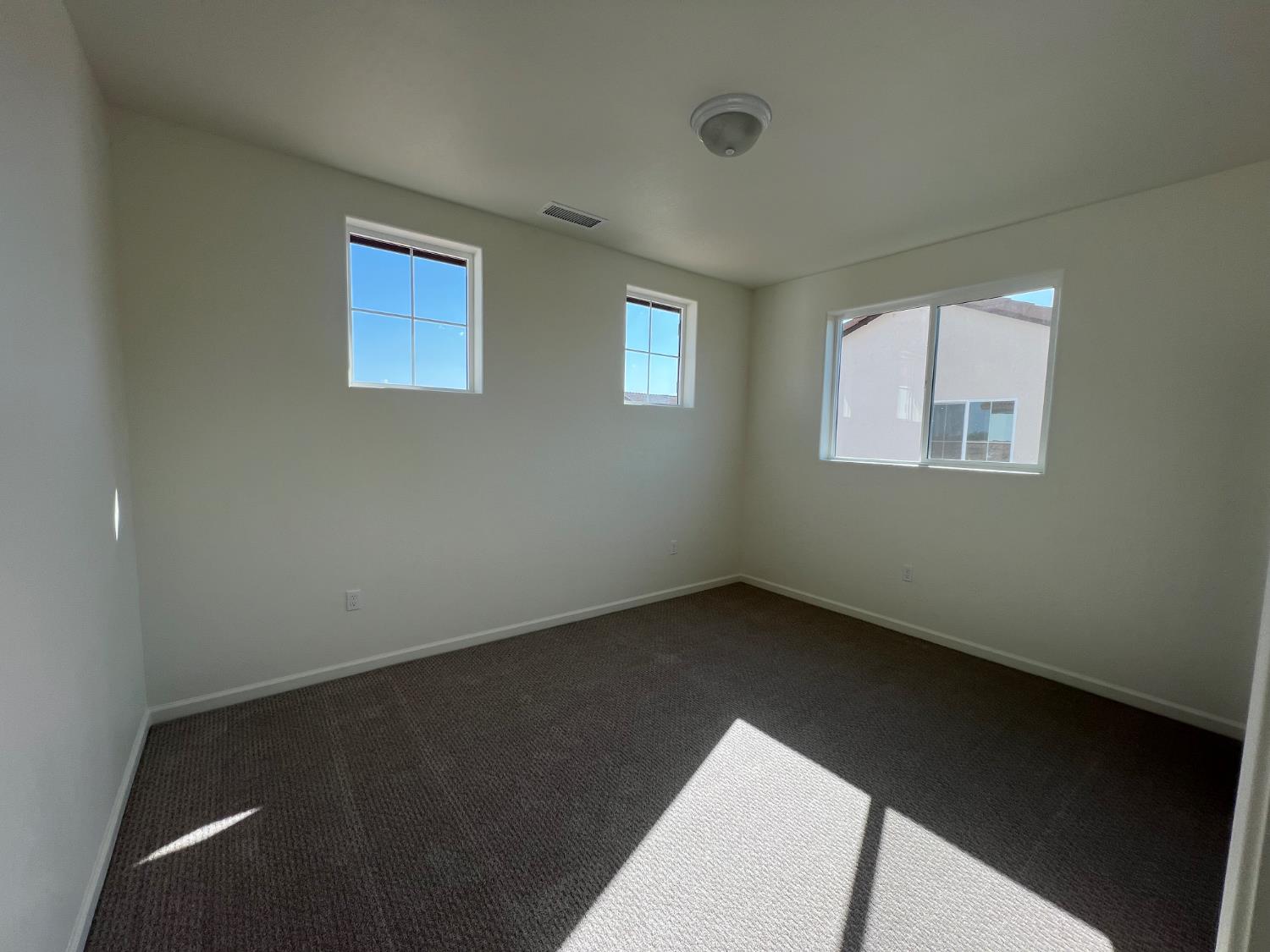 1473 Concord Way #LT 41, Dinuba, CA 93618