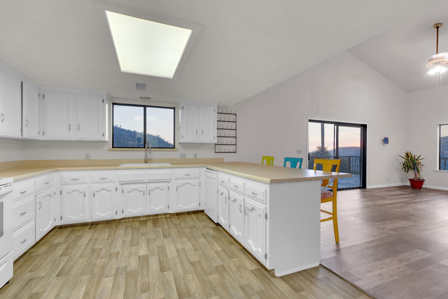 28548 Hitching Post Rd, Tollhouse, CA 93667