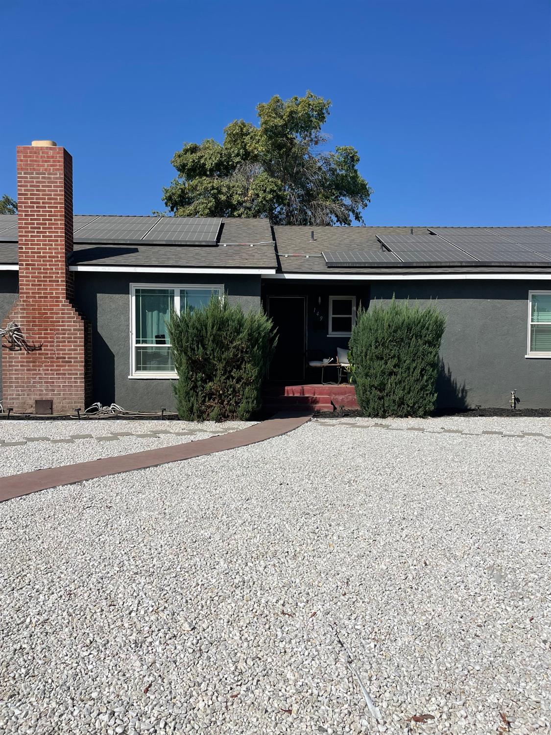 149 S Salida Pl, Tulare, CA 93274