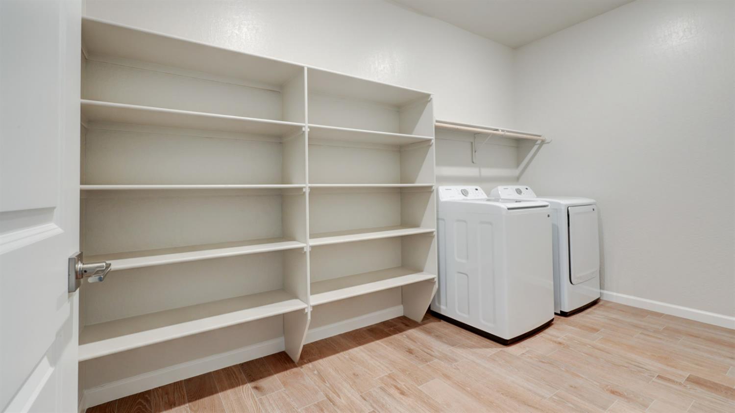 7102 W Ashcroft Ave, Fresno, CA 93723