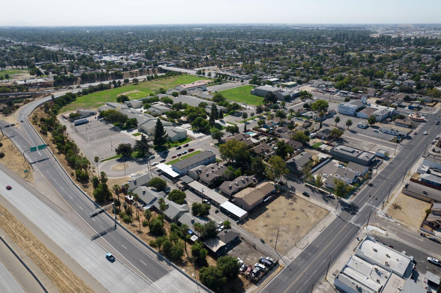 704 N Fresno St, Fresno, CA 93701