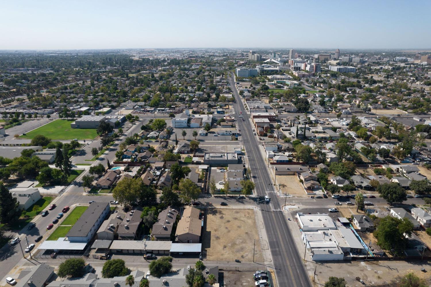 704 N Fresno St, Fresno, CA 93701