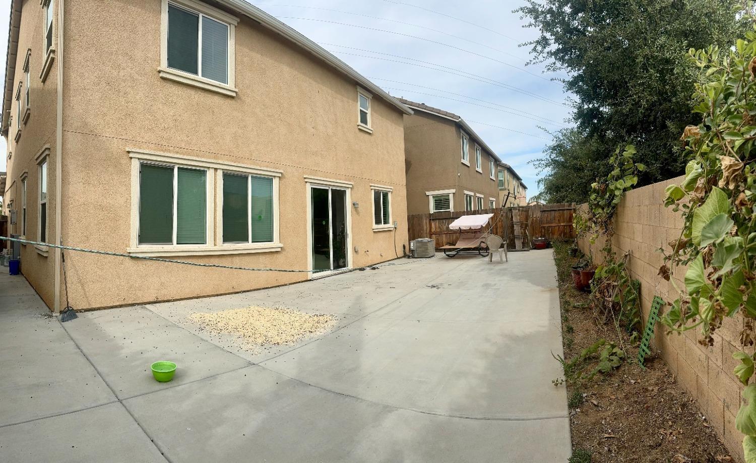 6813 W Parr Ave, Fresno, CA 93722