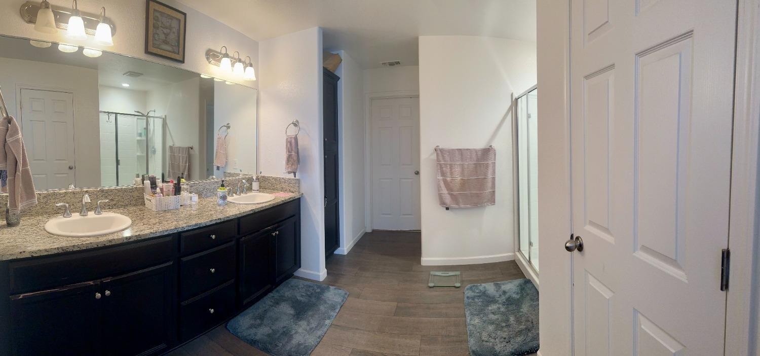 6813 W Parr Ave, Fresno, CA 93722