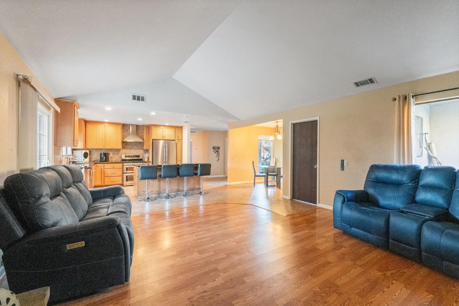 27376 San Bruno Ave, Madera, CA 93637