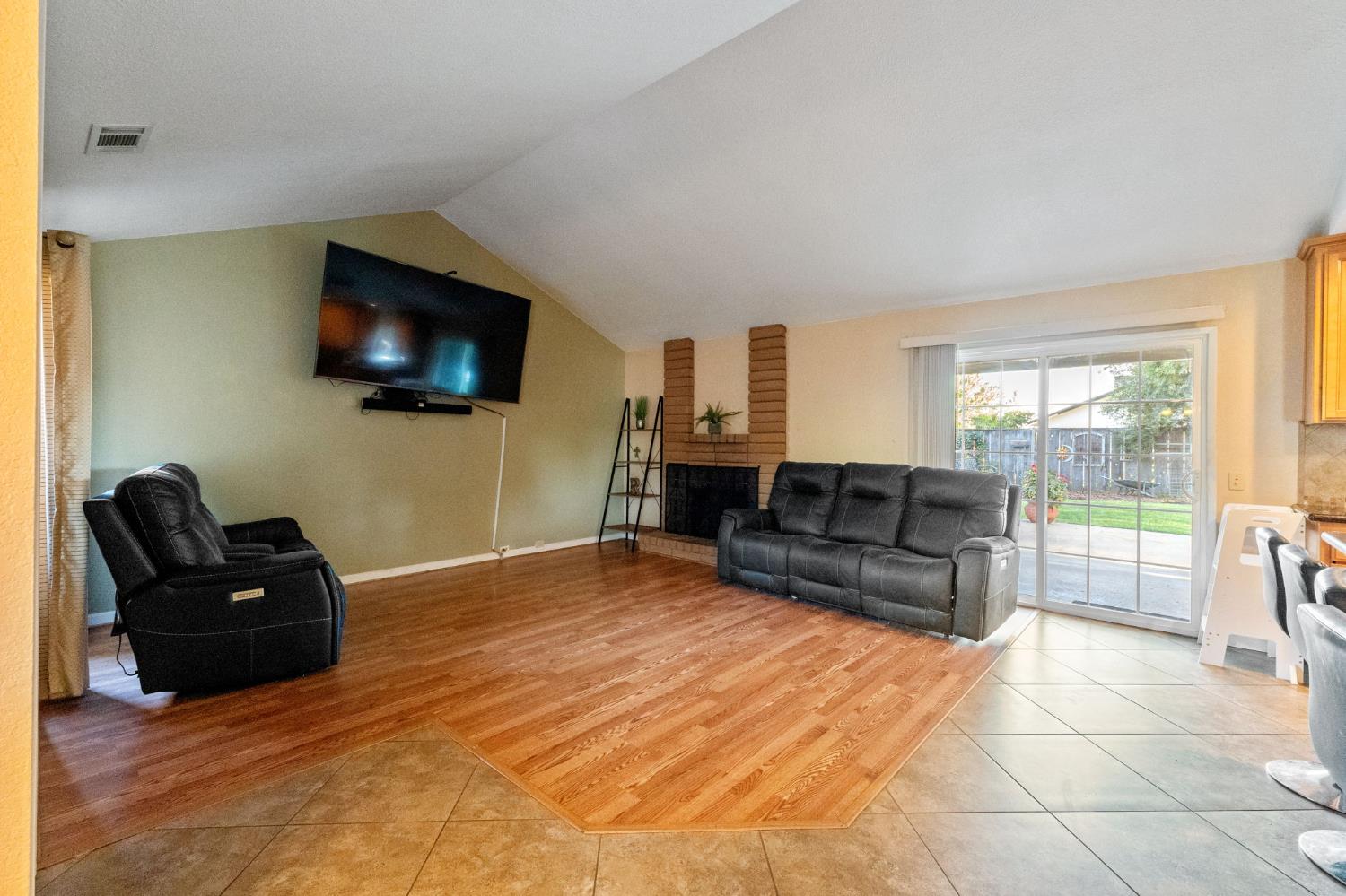 27376 San Bruno Ave, Madera, CA 93637