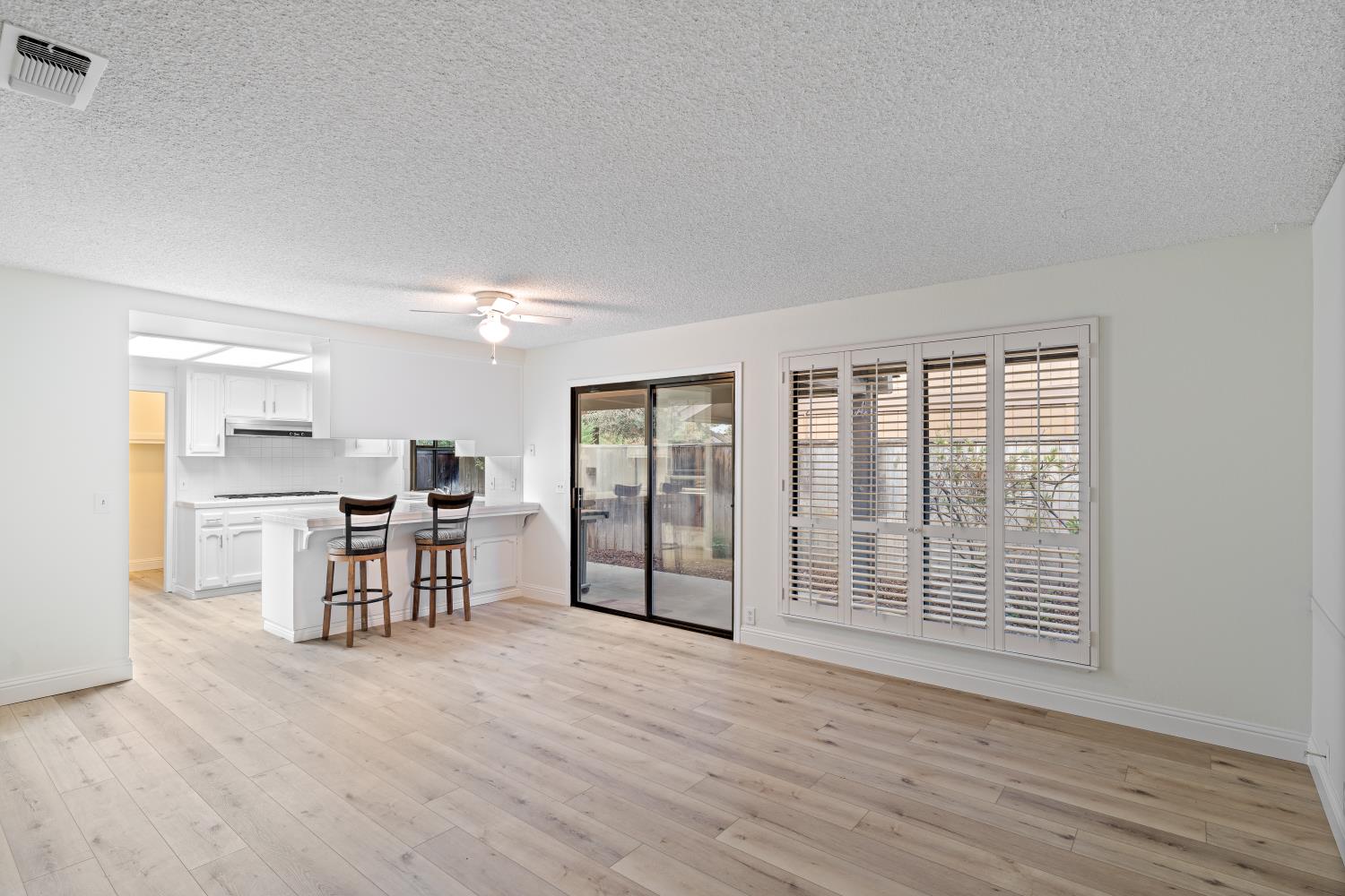 6260 N Palm Ave #111, Fresno, CA 93704