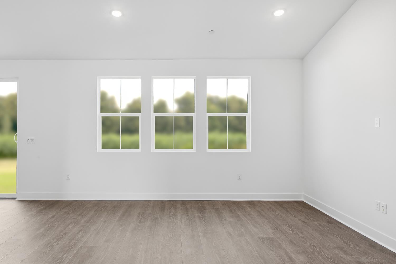 8053 Cottonwood Dr, Friant, CA 93626