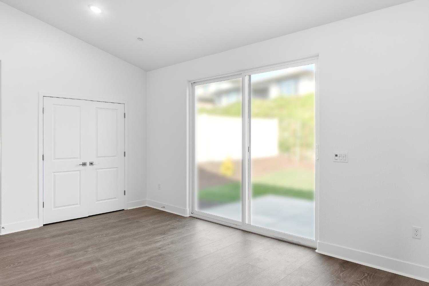 8053 Cottonwood Dr, Friant, CA 93626