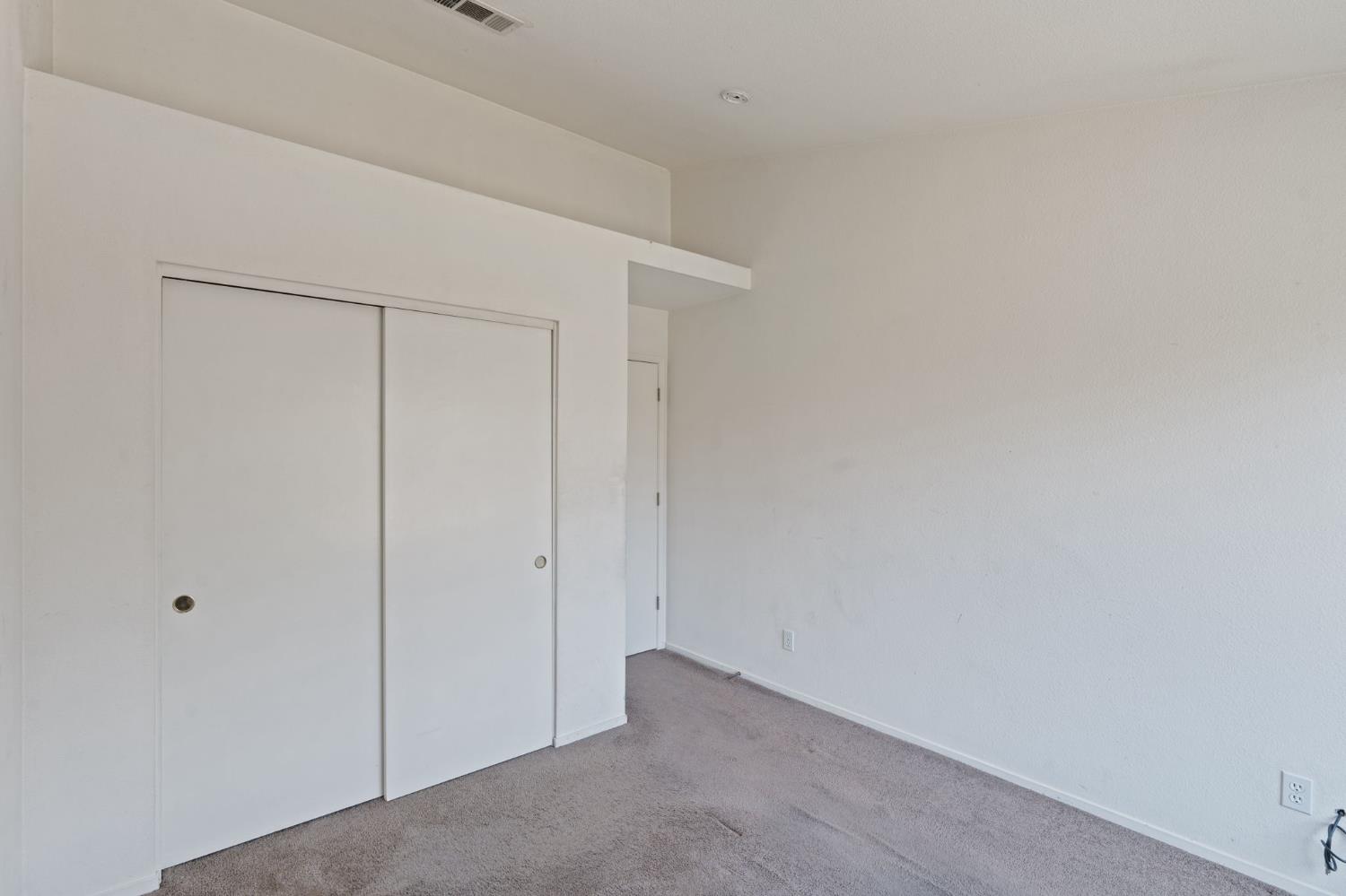 2066 Hastings Dr, Los Banos, CA 93635