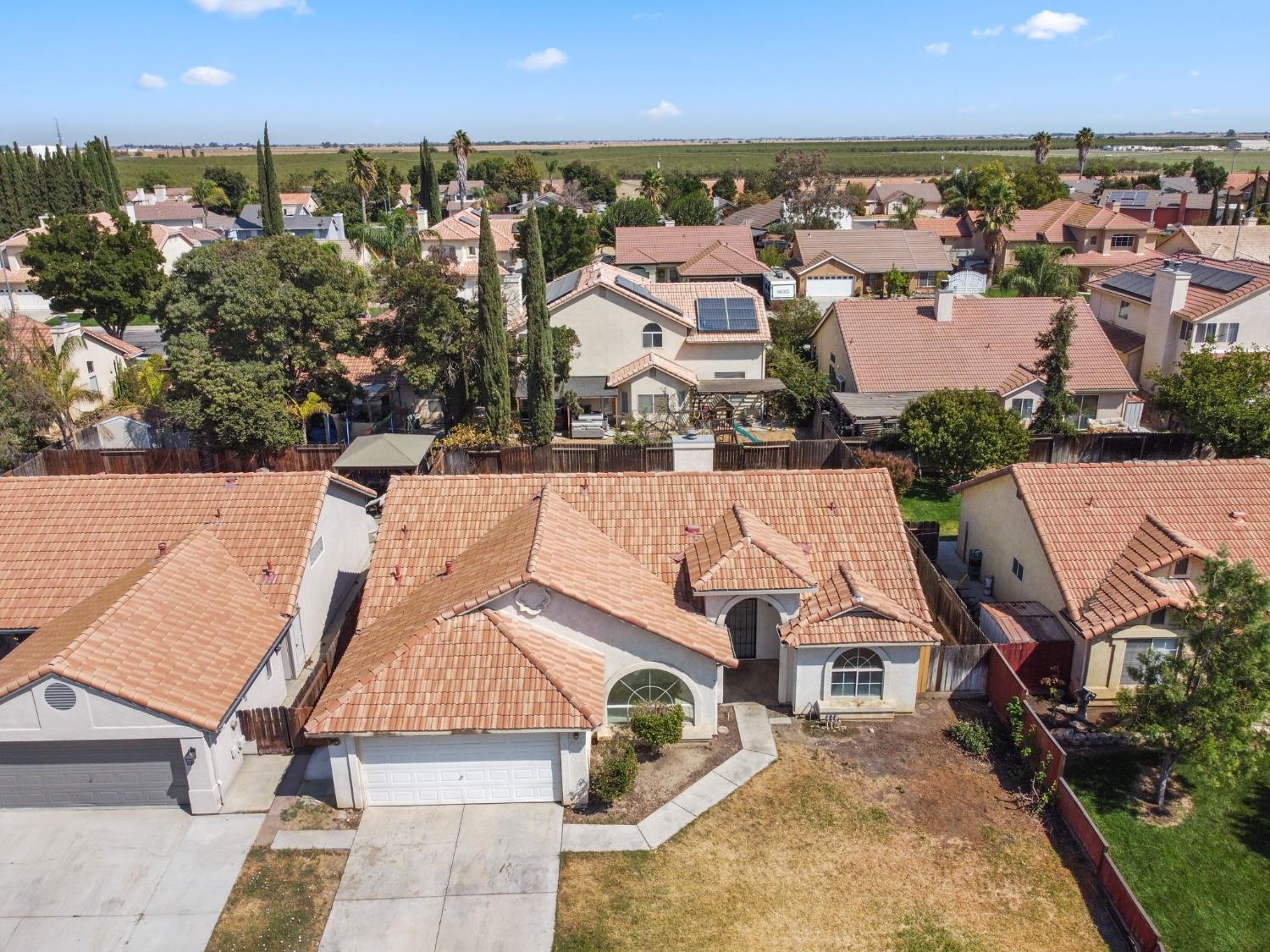 2066 Hastings Dr, Los Banos, CA 93635