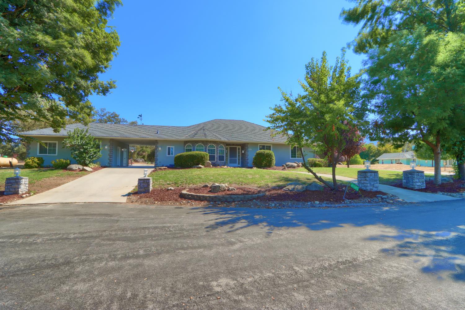 41345 Singing Hills Cir, Ahwahnee, CA 93601