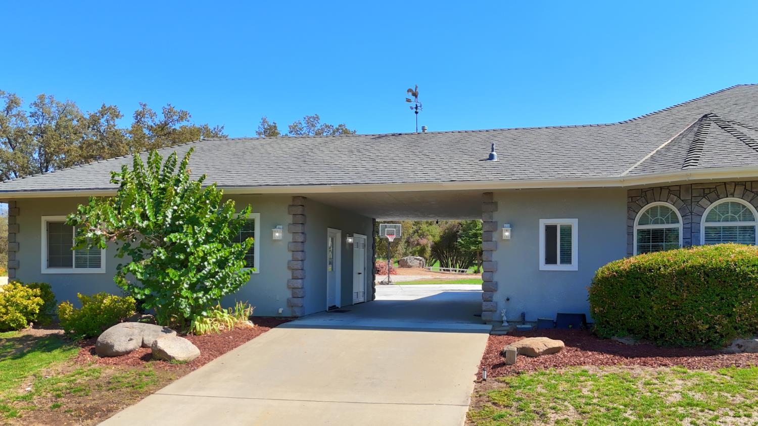 41345 Singing Hills Cir, Ahwahnee, CA 93601