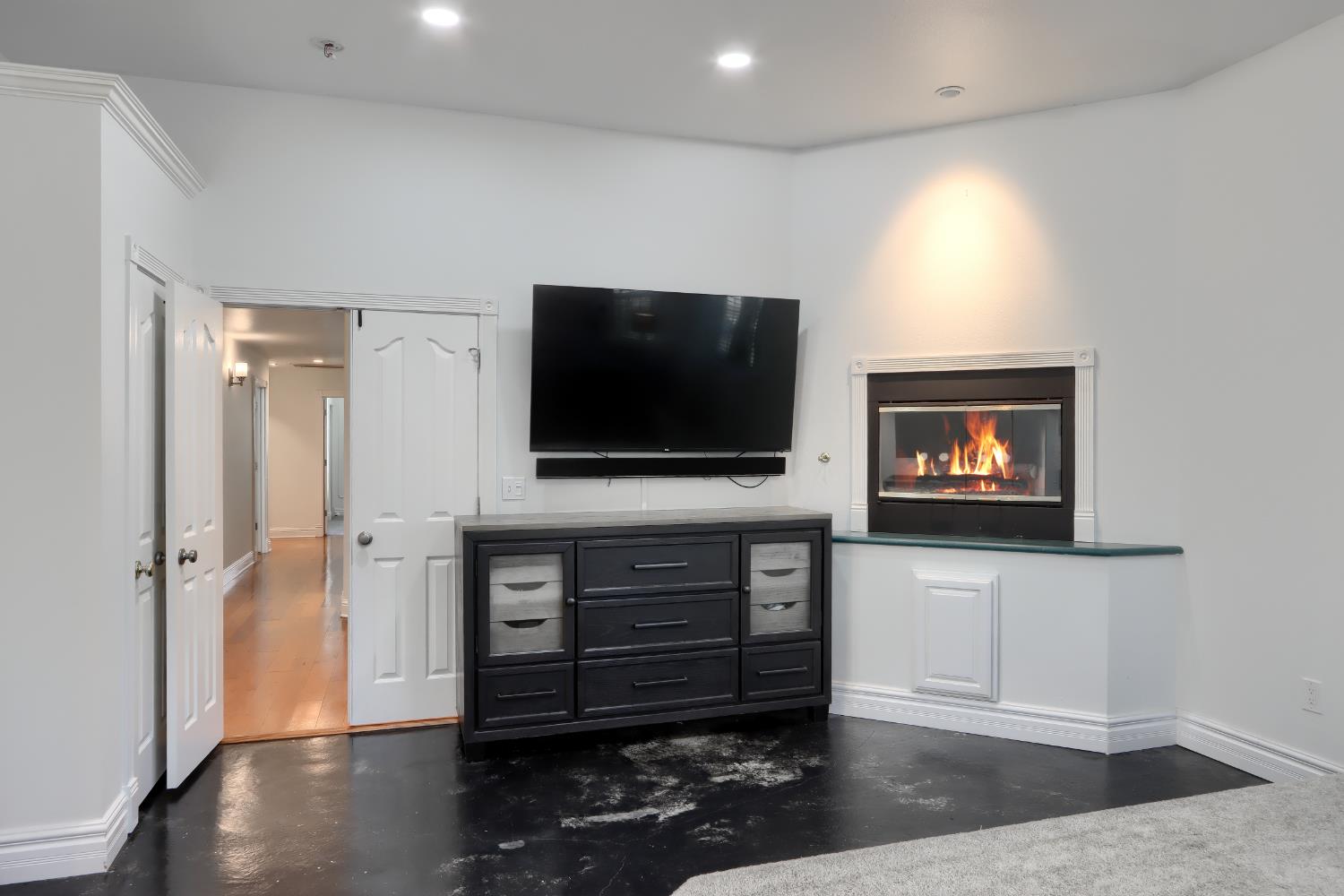 41345 Singing Hills Cir, Ahwahnee, CA 93601