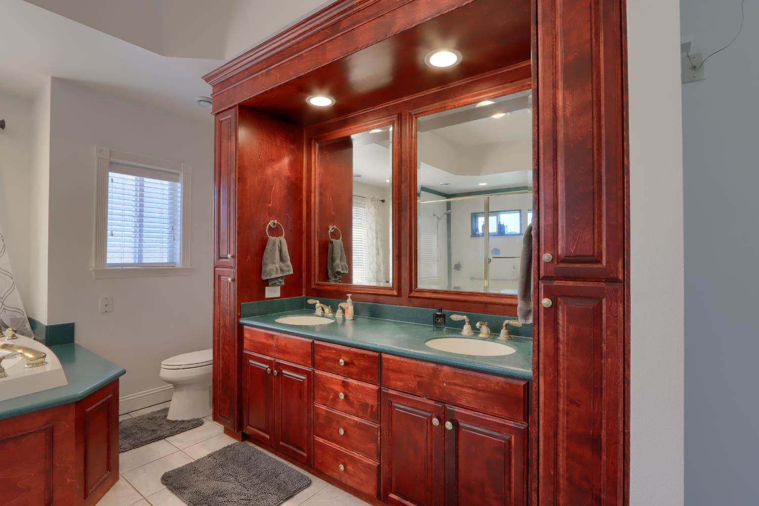 41345 Singing Hills Cir, Ahwahnee, CA 93601