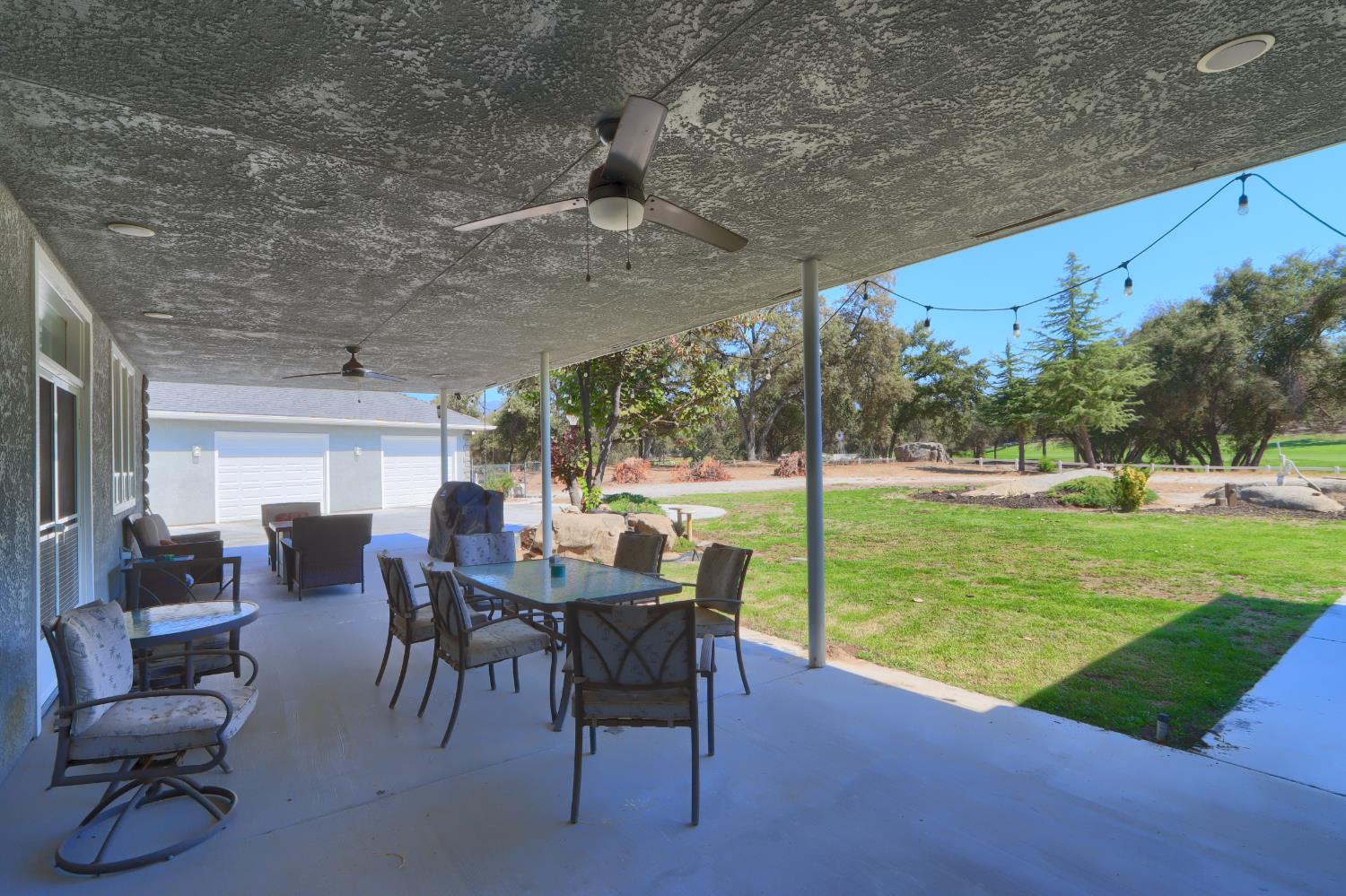 41345 Singing Hills Cir, Ahwahnee, CA 93601