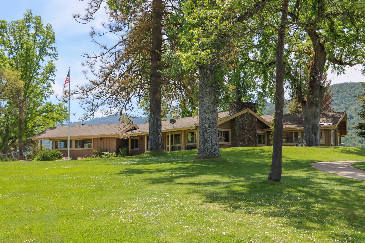 41345 Singing Hills Cir, Ahwahnee, CA 93601