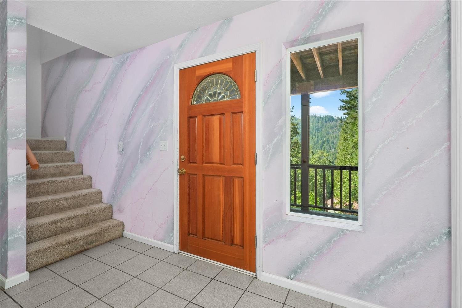 7244 Yosemite Park Way, Yosemite West, CA 95389