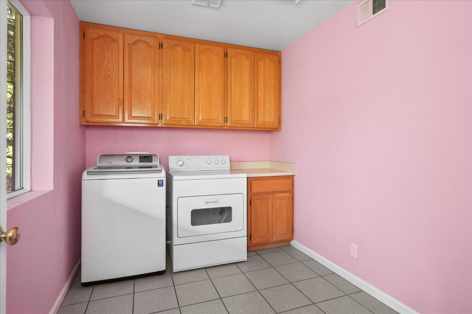 7244 Yosemite Park Way, Yosemite West, CA 95389