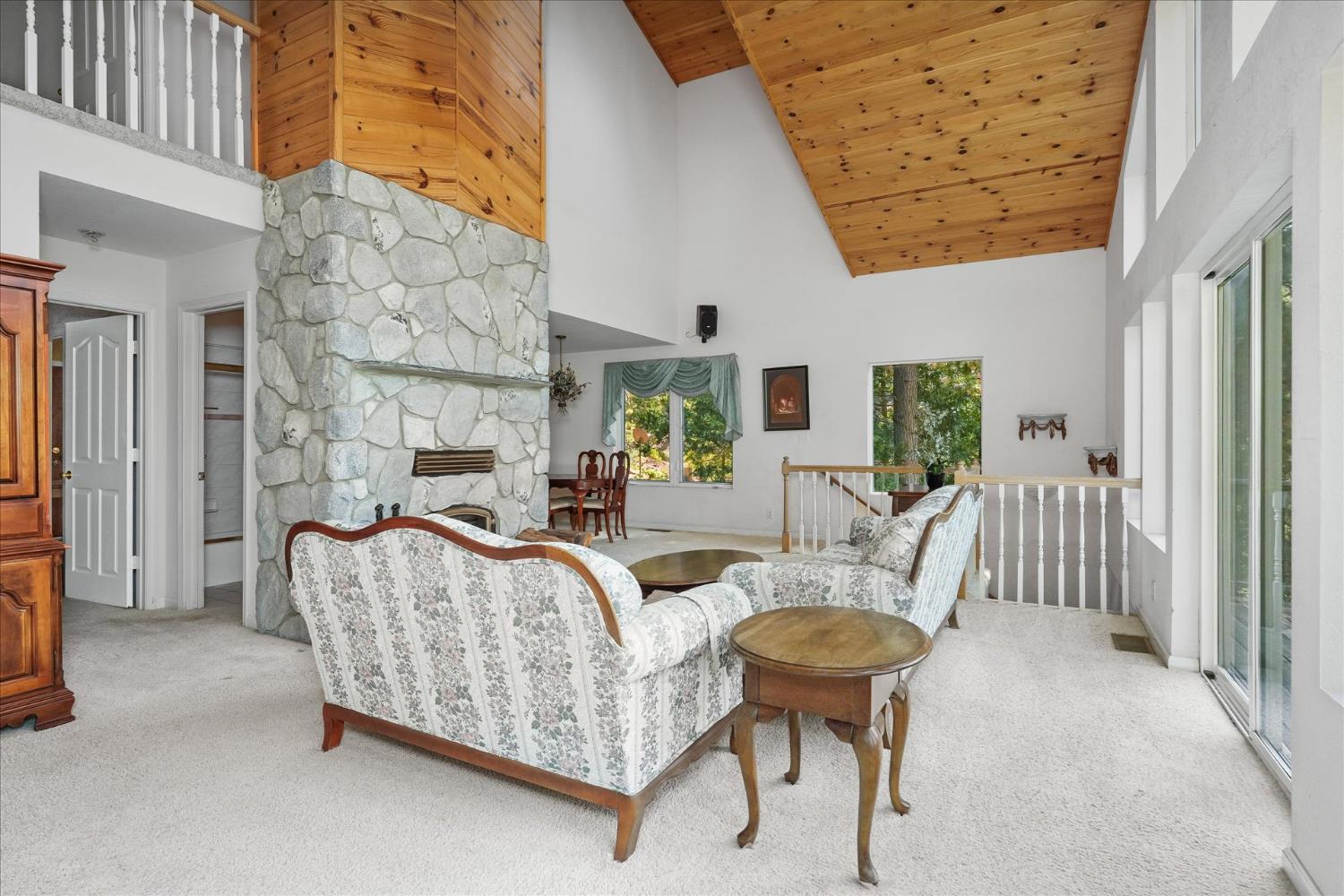 7244 Yosemite Park Way, Yosemite West, CA 95389