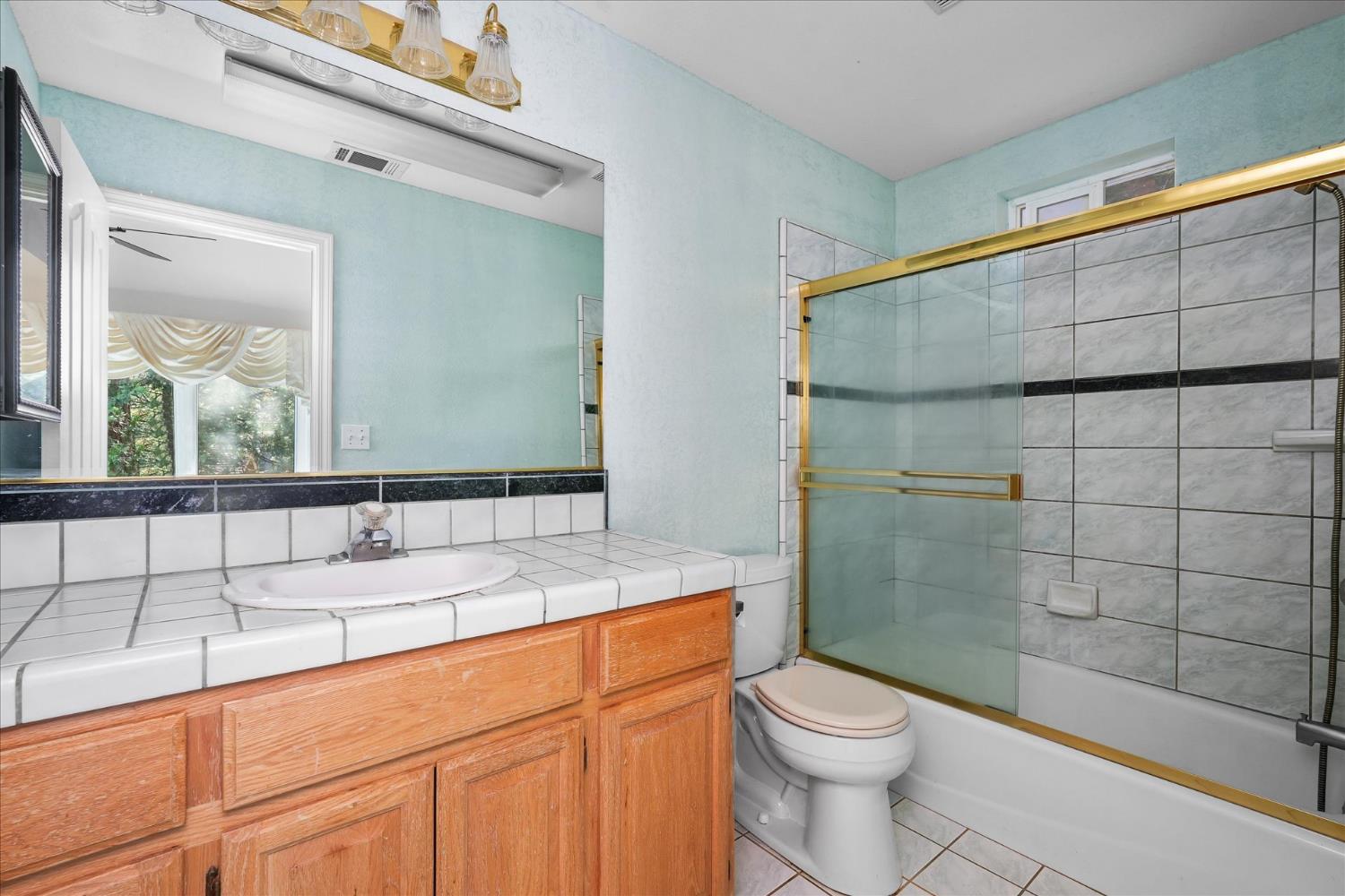 7244 Yosemite Park Way, Yosemite West, CA 95389