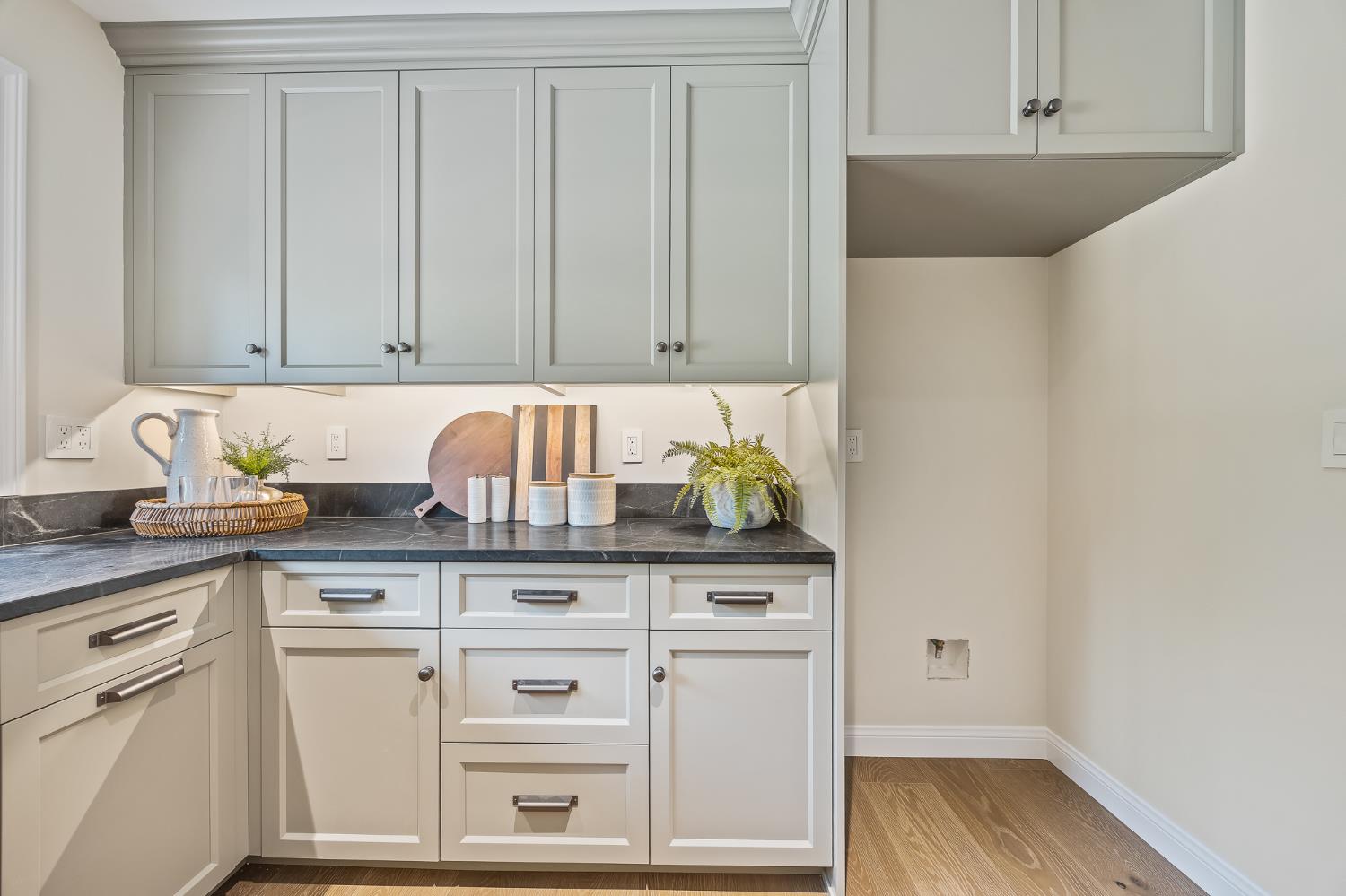 2246 W Palo Alto Ave, Fresno, CA 93711