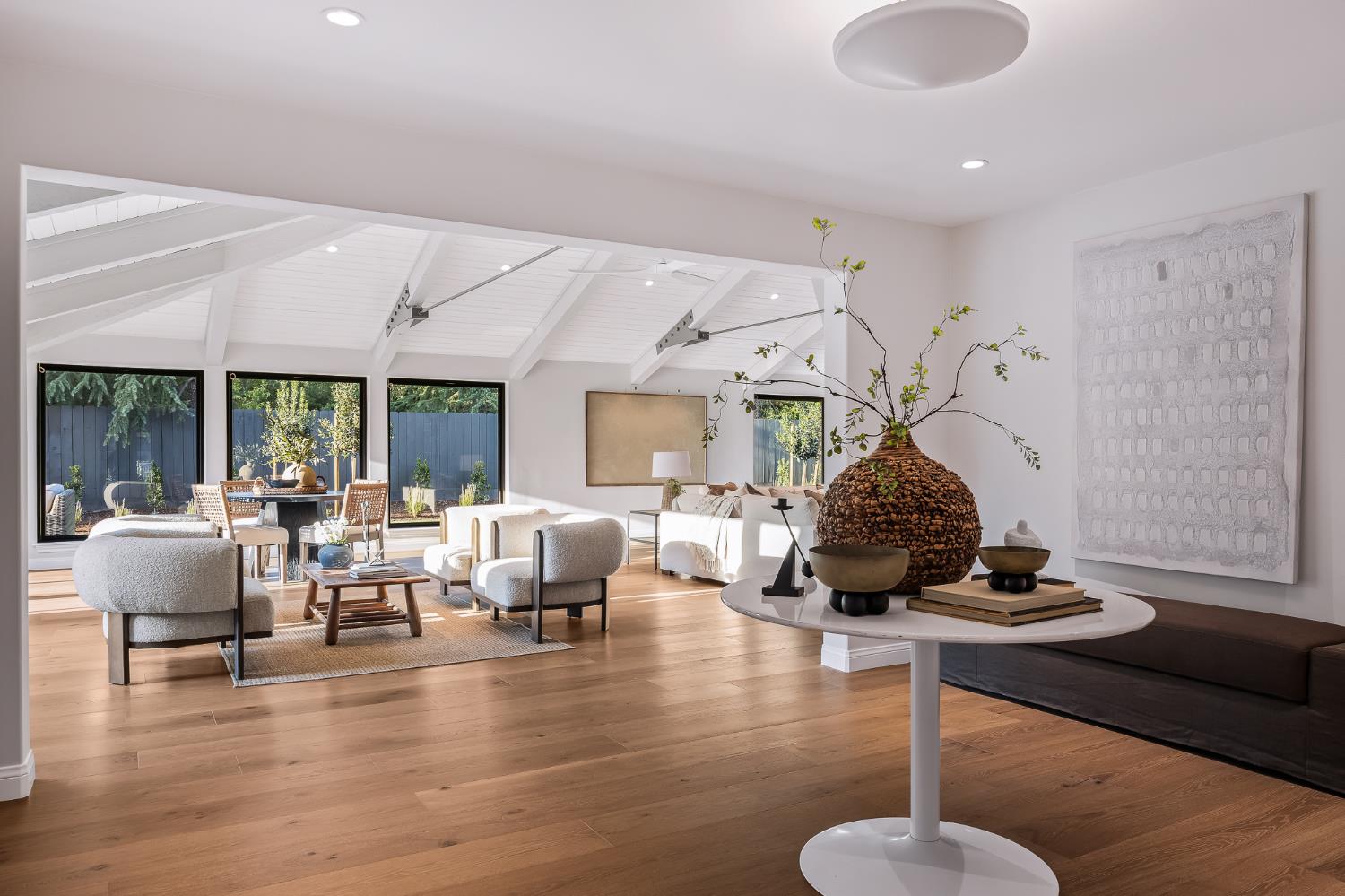 2246 W Palo Alto Ave, Fresno, CA 93711