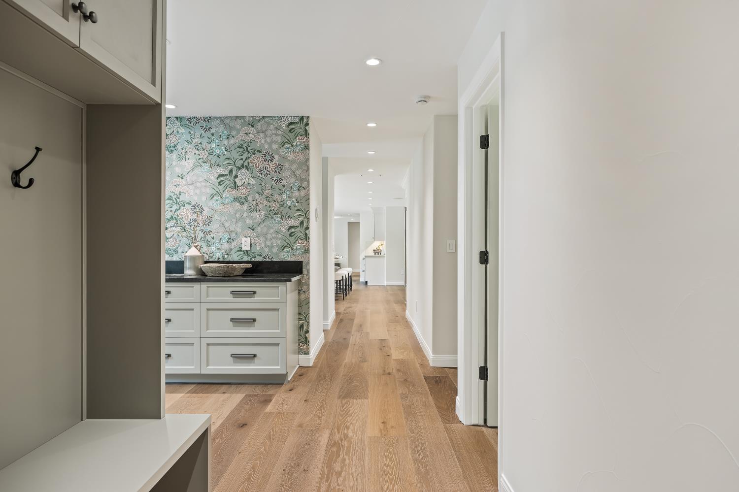 2246 W Palo Alto Ave, Fresno, CA 93711