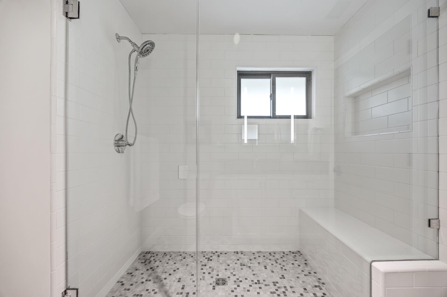 2246 W Palo Alto Ave, Fresno, CA 93711