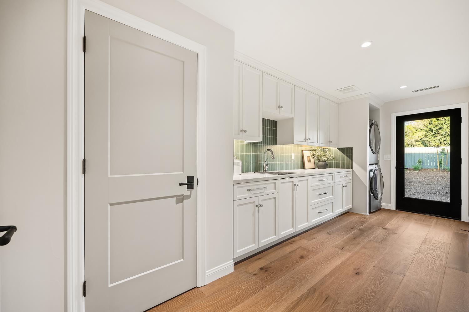 2246 W Palo Alto Ave, Fresno, CA 93711