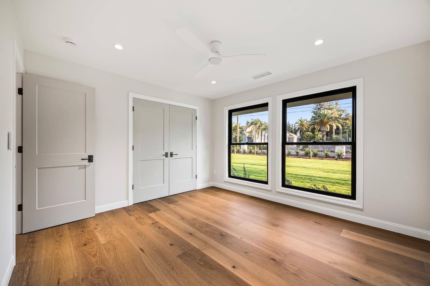 2246 W Palo Alto Ave, Fresno, CA 93711