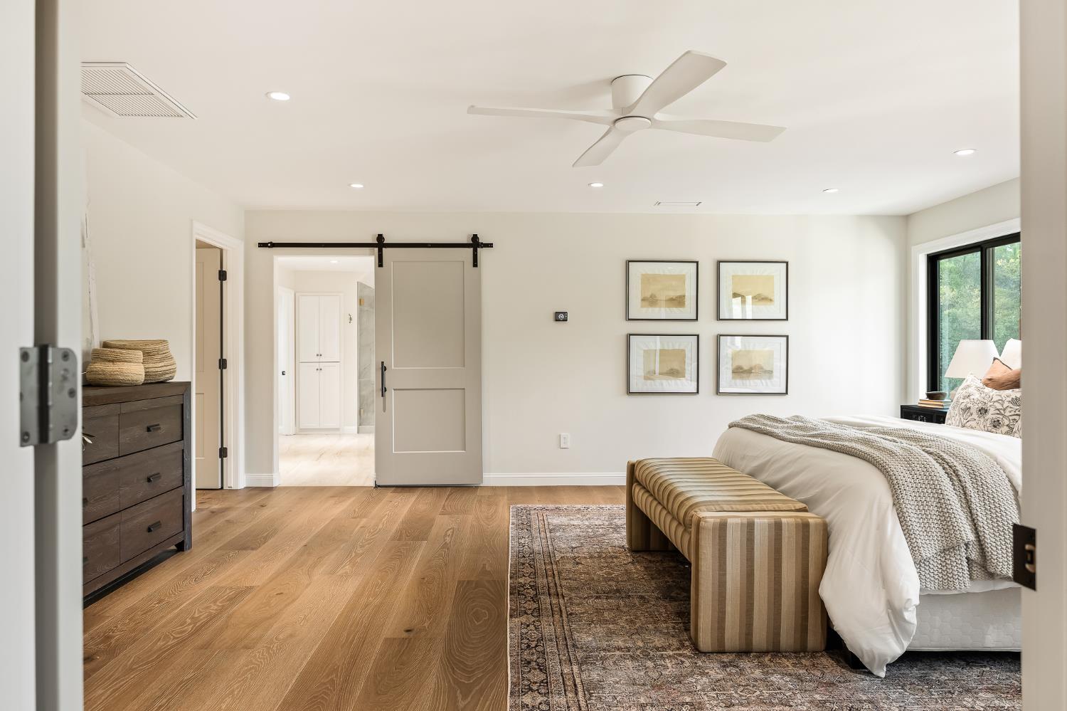 2246 W Palo Alto Ave, Fresno, CA 93711