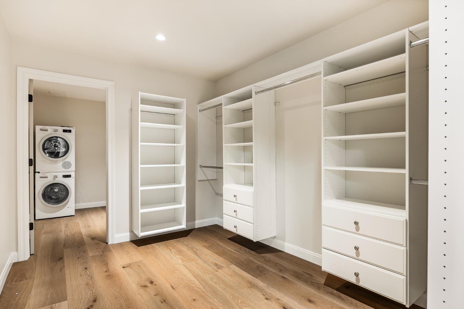 2246 W Palo Alto Ave, Fresno, CA 93711