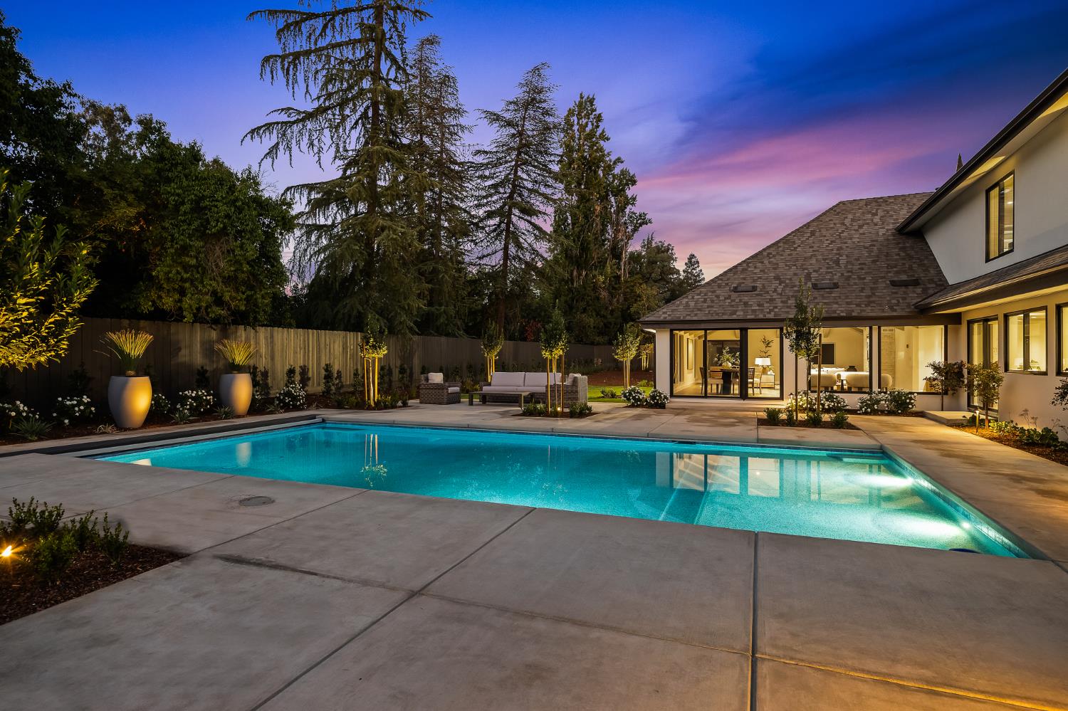 2246 W Palo Alto Ave, Fresno, CA 93711