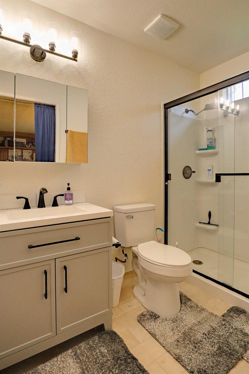 5098 E Ashlan Ave #117, Fresno, CA 93727