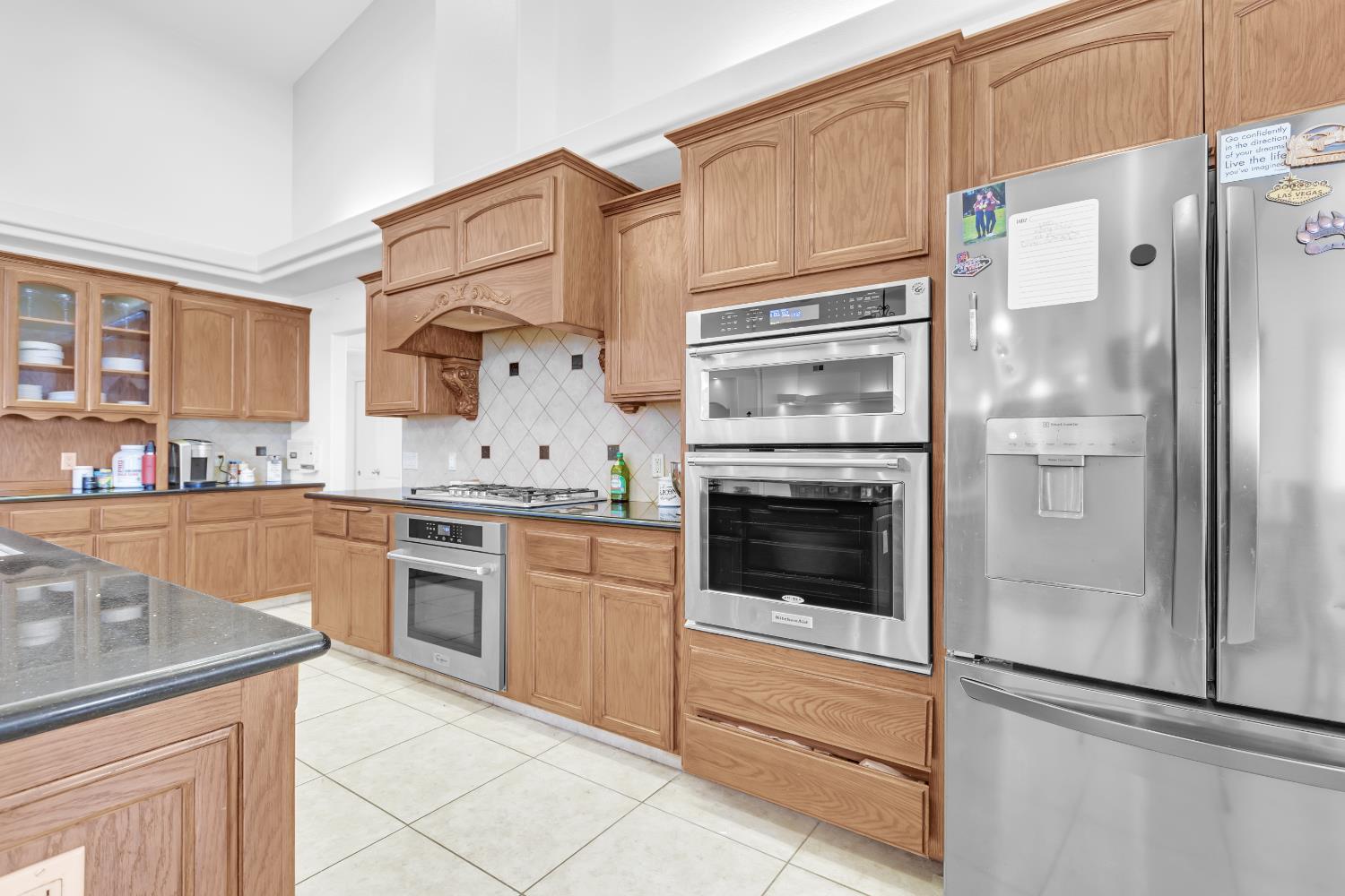 3139 Hampton Dr, Madera, CA 93637