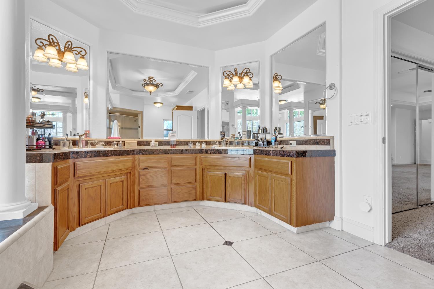 3139 Hampton Dr, Madera, CA 93637