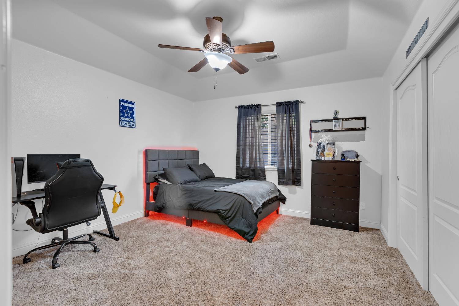 3139 Hampton Dr, Madera, CA 93637