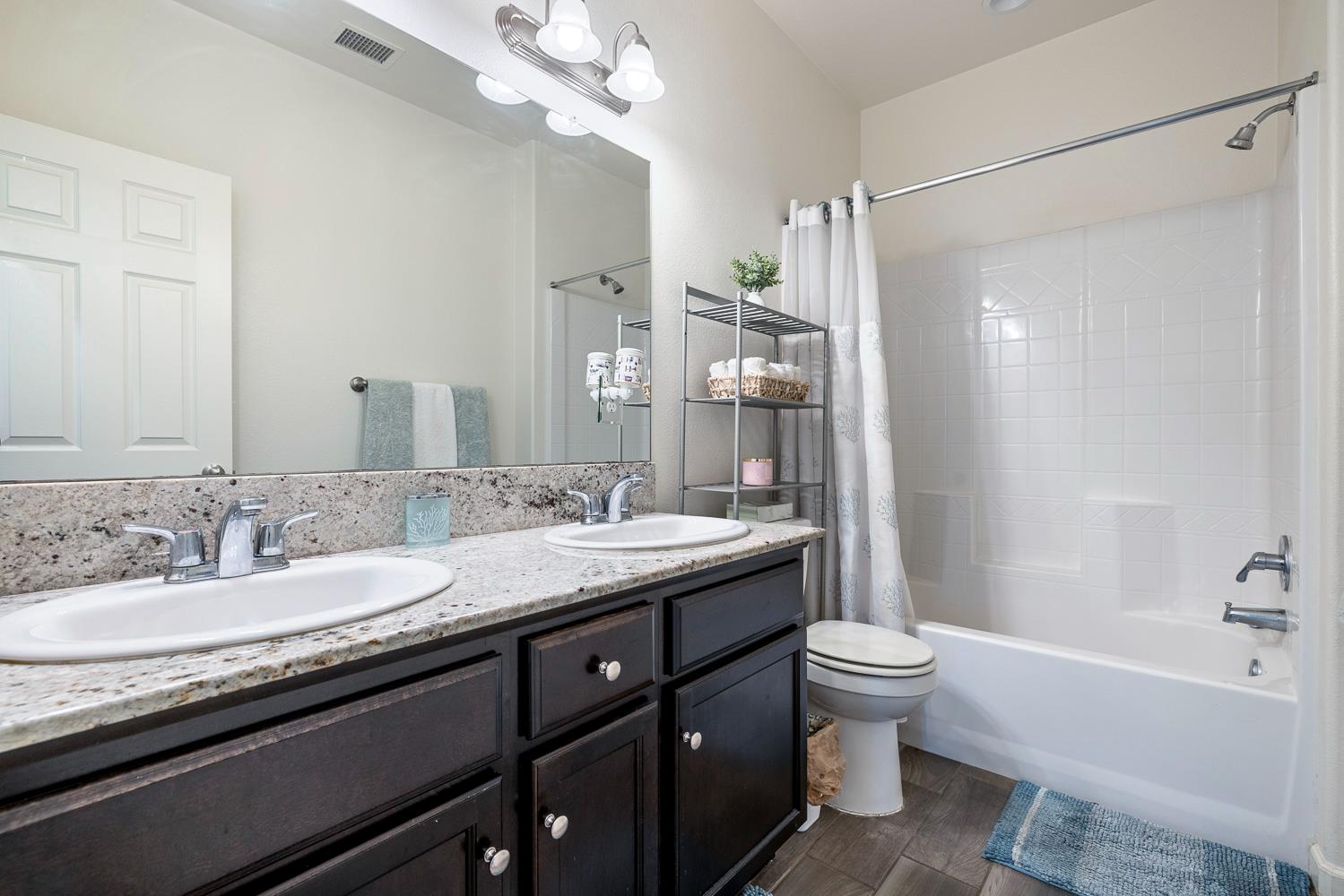 2459 Lombard, Clovis, CA 93619