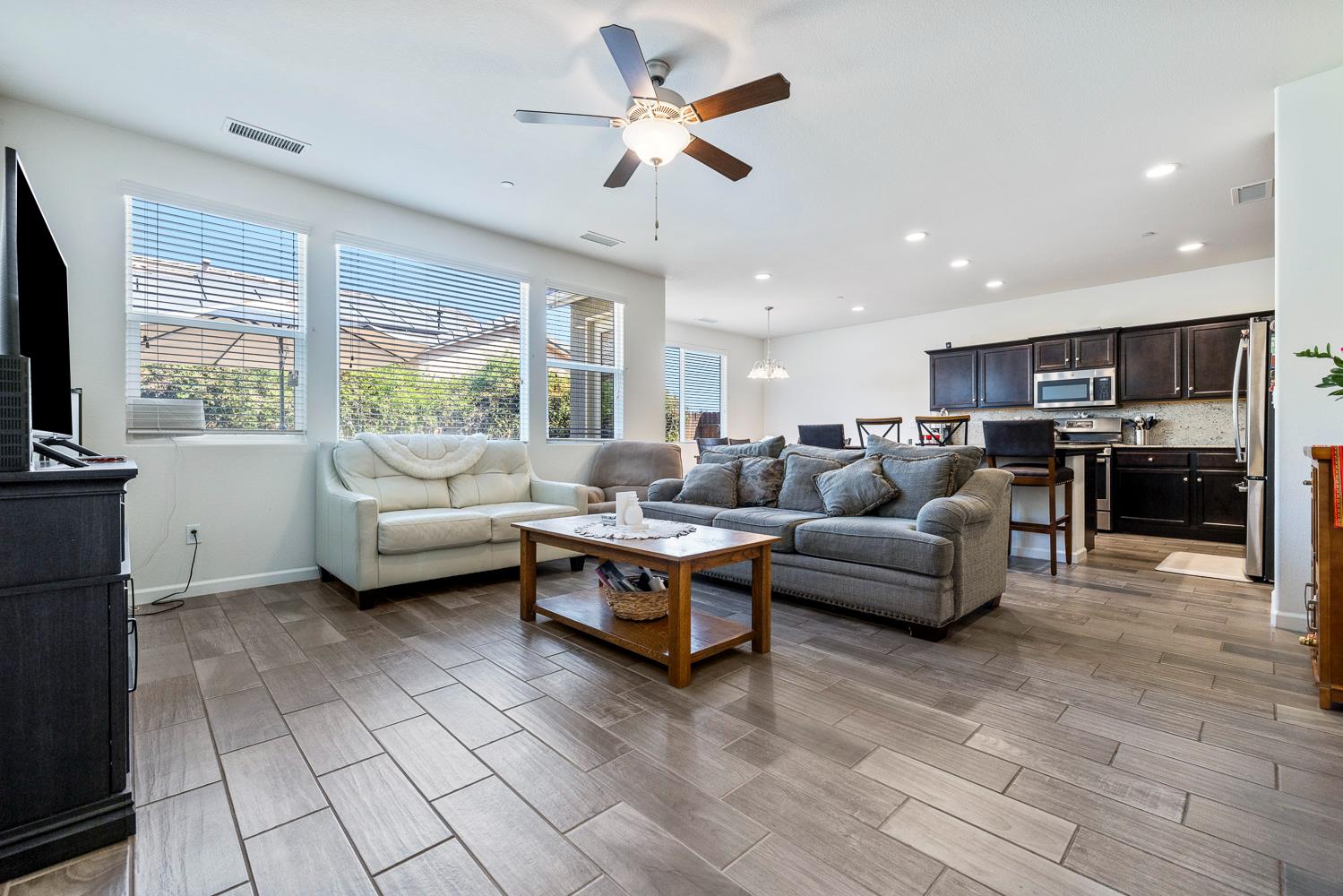 2459 Lombard, Clovis, CA 93619