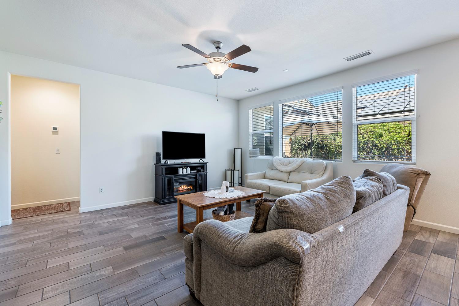 2459 Lombard, Clovis, CA 93619