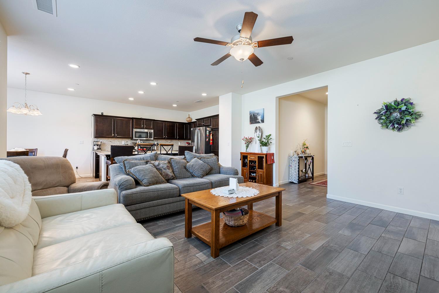 2459 Lombard, Clovis, CA 93619